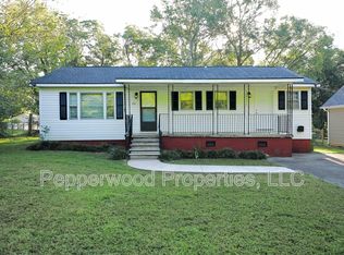 410 Peachtree Ln, Spartanburg, SC 29301