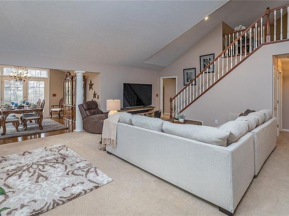 5th image of 11496 Yarrow Pl