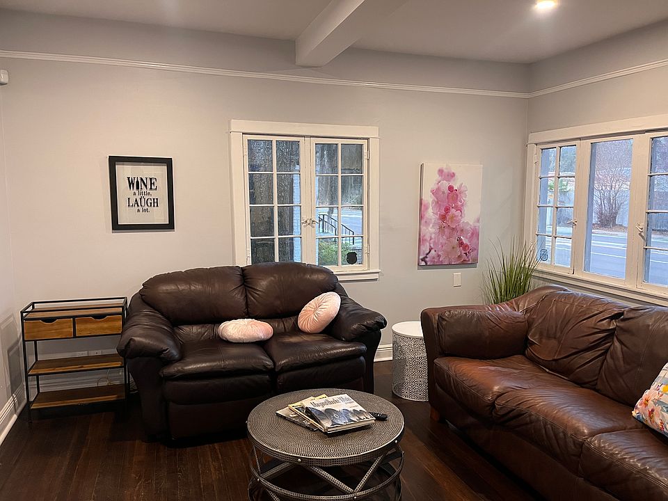 1st image of 801 W 1st St #1