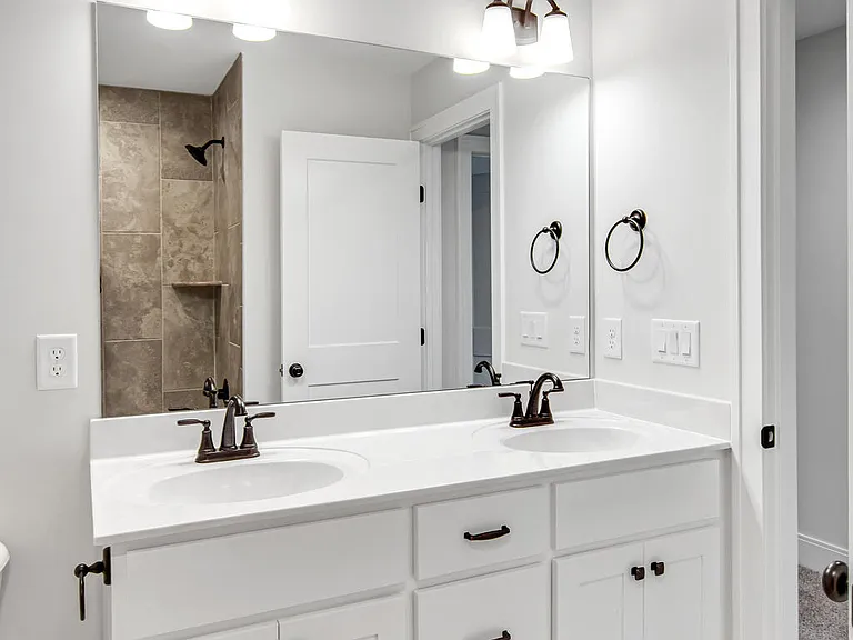 196 Karen Dr — Photo 16