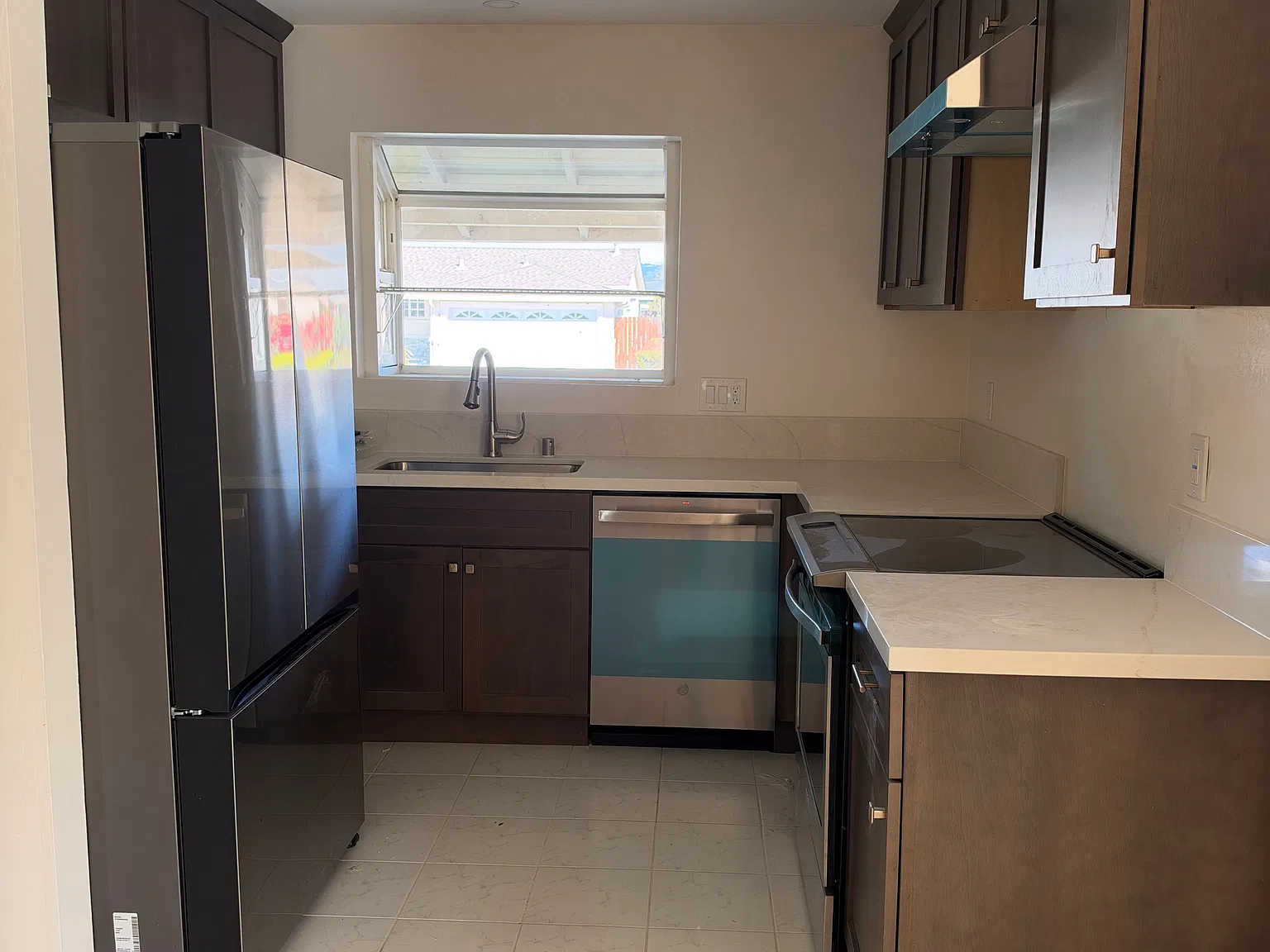 4 bed, 1463 sqft, $4,000 — Photo 2