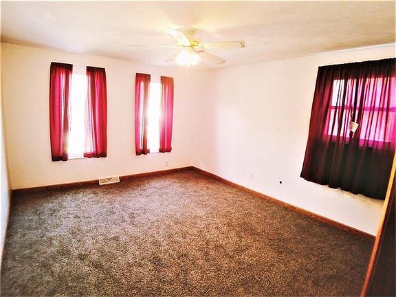 5th image of 836 Cedarwood Dr