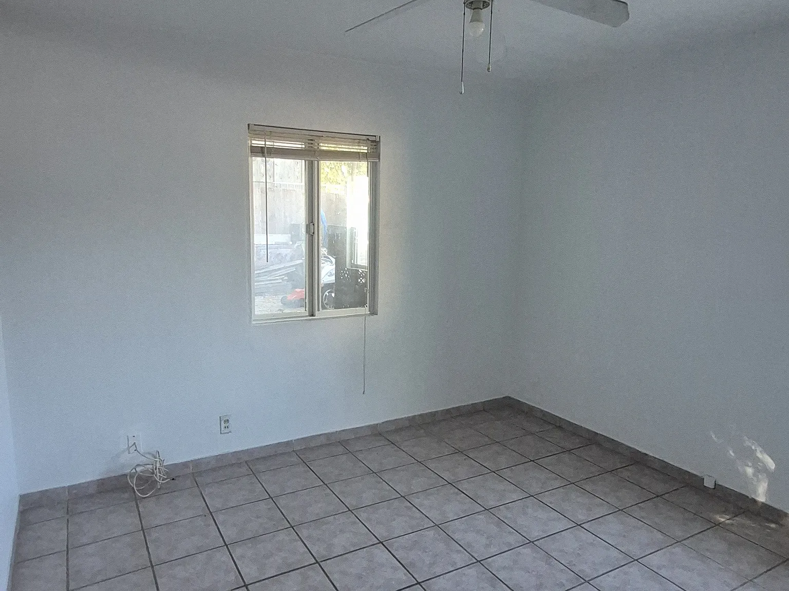 3 bed, 1300 sqft, $3,000 — Photo 4