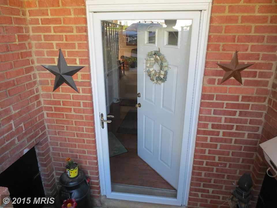 1st image of 158A Fairfield Dr
