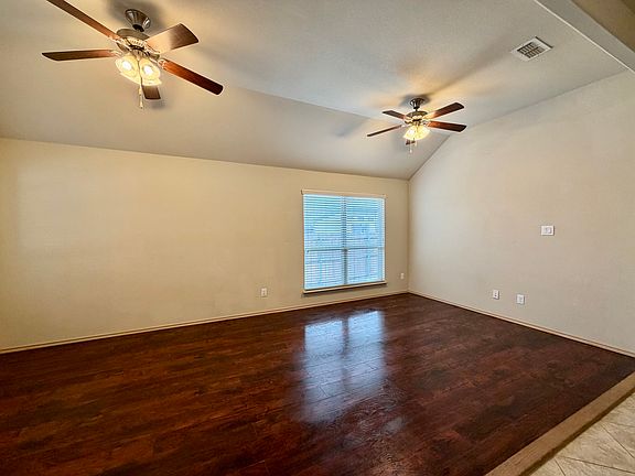 3rd image of 2112 Fossil Mesa Way