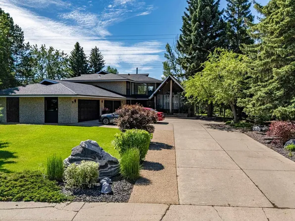 23 Westbrook Dr NW, Edmonton, AB T6J 2C8