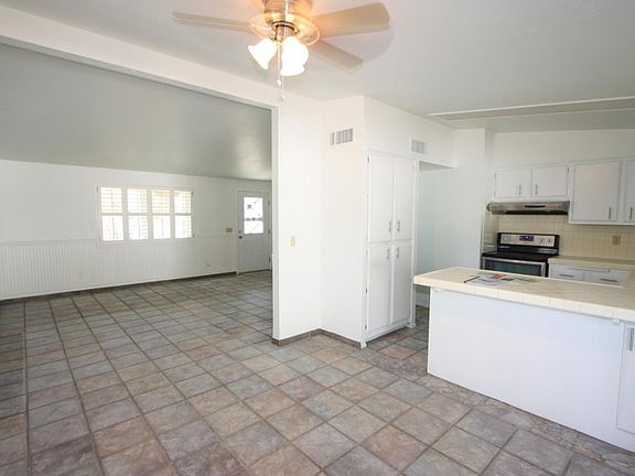 5th image of 750 S Abrego Dr