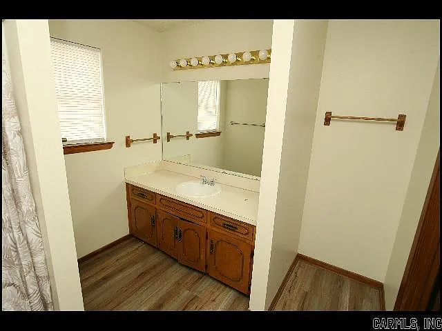 208 S Linden St #A — Photo 7
