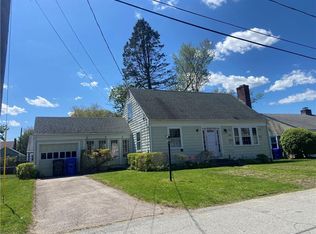 10 Marshall Way, Rumford, RI 02916