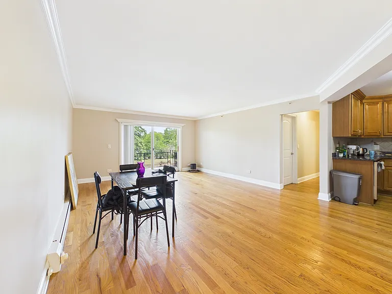 2210 S Goebbert Rd #226 — Photo 10
