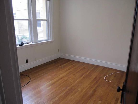 3rd image of 72 Kirkland St APT 23