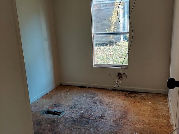 4th image of 16 Arctic Ct