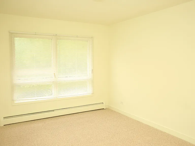 Gardenwood Apartments — Photo 10