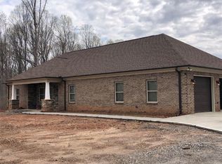 150 Kiser Dairy Rd, Dallas, NC 28034