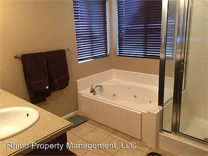 3rd image of 709 W Pine View Dr