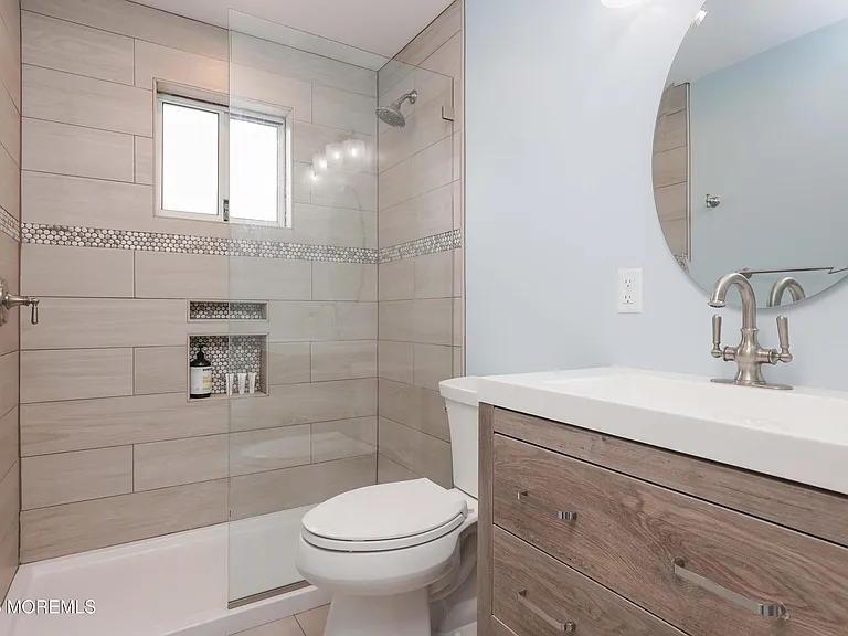 447 Tunney Ave — Photo 22