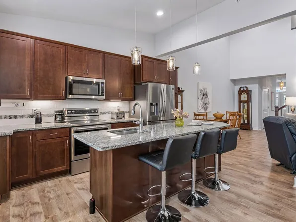13650 Bronze Pkwy, Rosemount, MN 55068