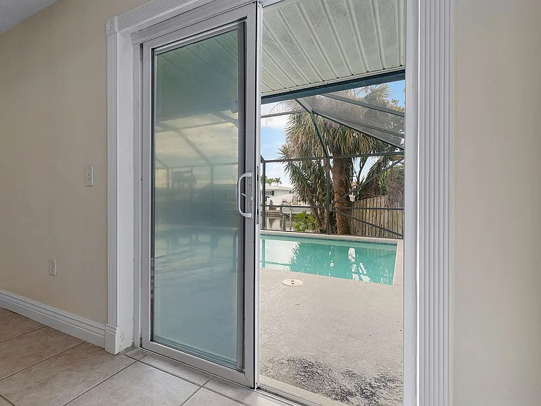 403 Bridgetown Ct — Photo 8