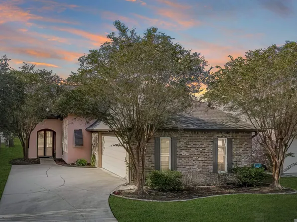 1720 Pointe South Dr, Zachary, LA 70791