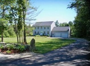 136 Sampson Rd, Rochester, NH 03867
