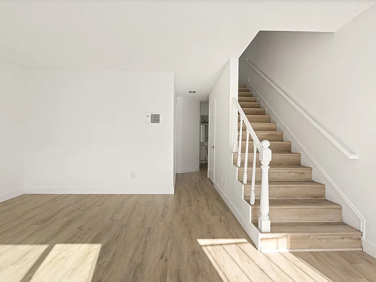 State — Photo 11