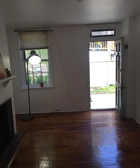 892 Tyson St — Photo 9