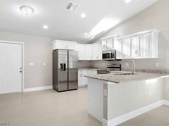 4th image of 515 Hurd Ave S