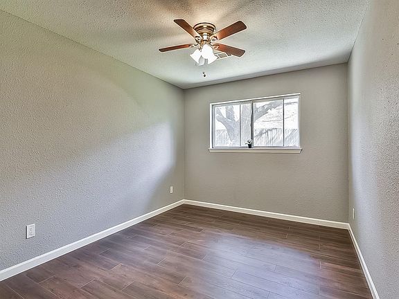 4th image of 8822 Troulon Dr
