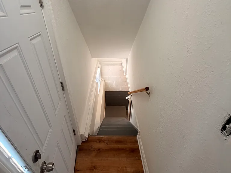 13108 Saint James Ave — Photo 19