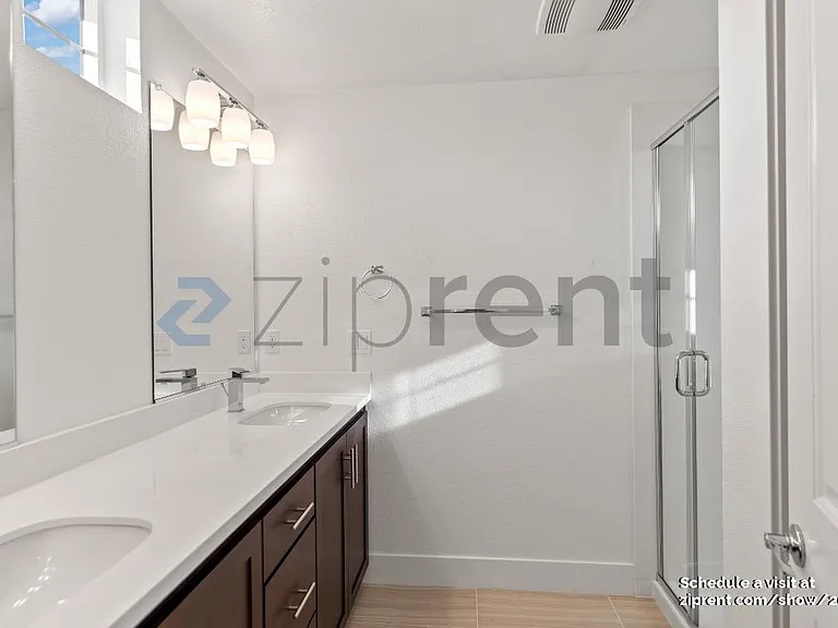 376 Line St — Photo 13