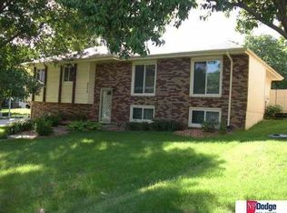 4826 Red Rock Ave, Omaha, NE 68157
