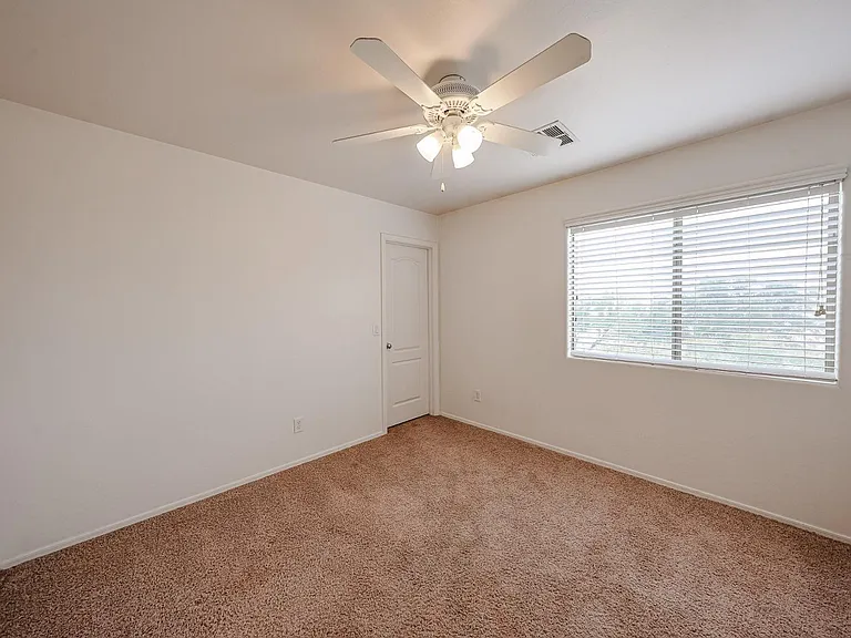 12039 W Leather Ln — Photo 22