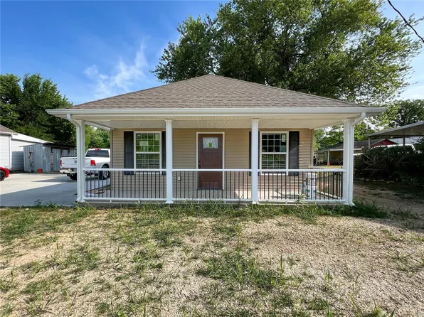 249 E Booneslick Rd, Jonesburg, MO 63351