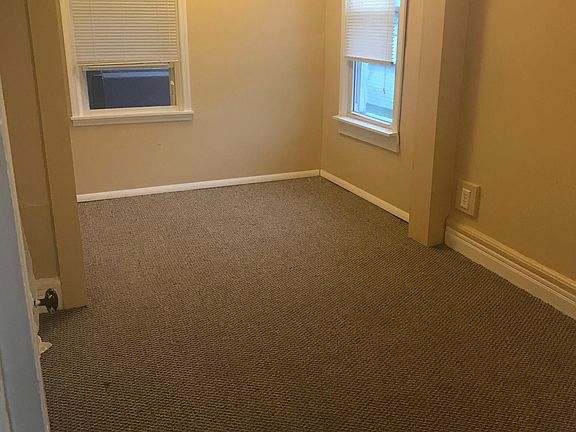 5th image of 172 Vliet Blvd #2