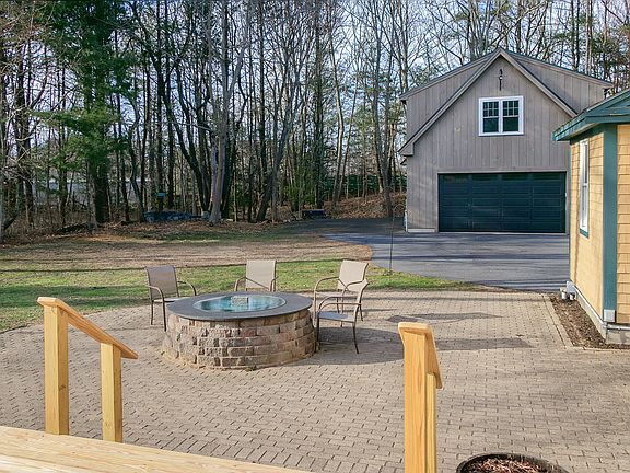 3rd image of 417 Sanford Road