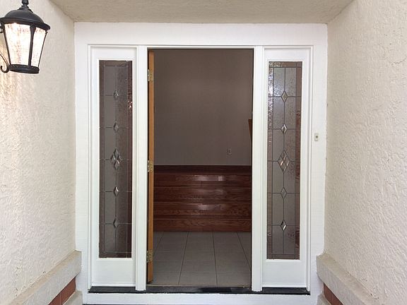 4th image of 186 Baurer Cir