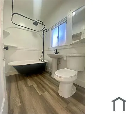 323 E 15th St #325 — Photo 11