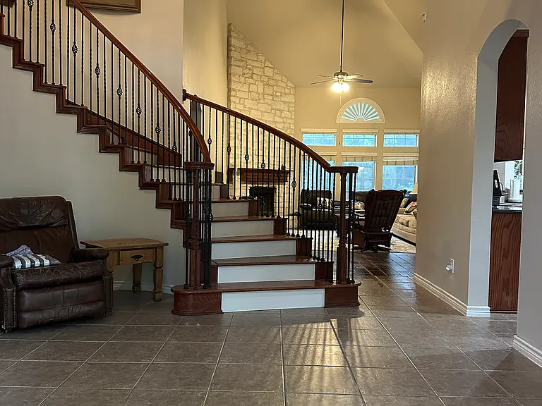 5880 Lorenzo Dr — Photo 3