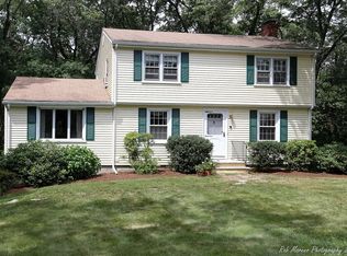 21 Arrowhead Rd, Topsfield, MA 01983
