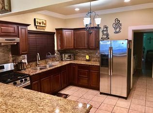 1531 68th St, Windsor Heights, IA 50324