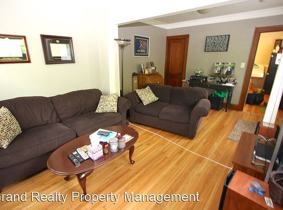 5th image of 691-693 Fry St