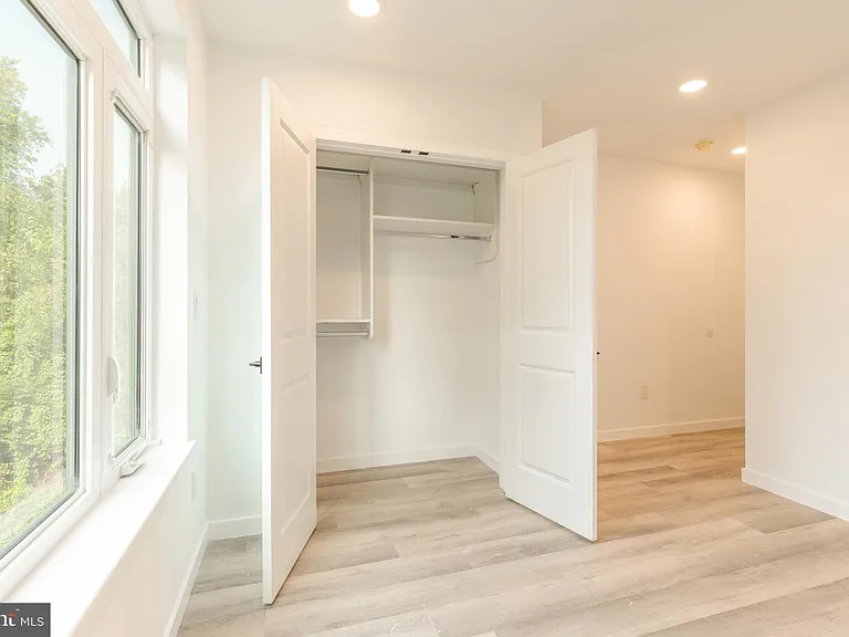 2120 W Master St #2 — Photo 25