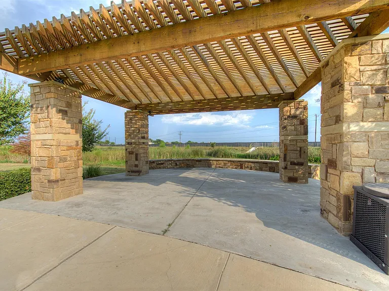489 Shale Cir — Photo 37