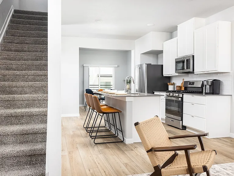 Three-Story Townhomes in Broomfield for Lease