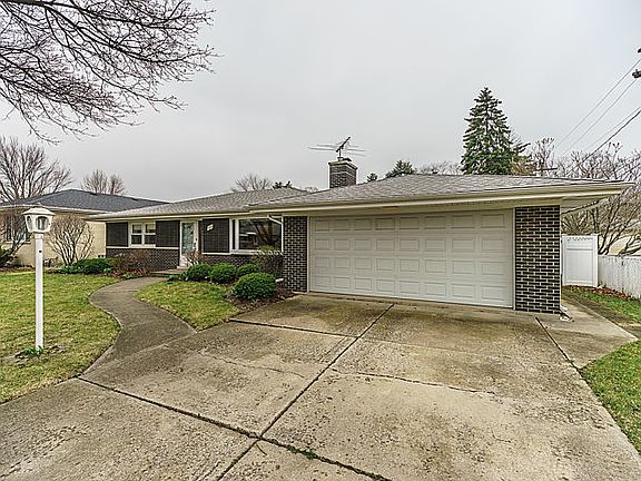 2nd image of 526 Newberry Ave