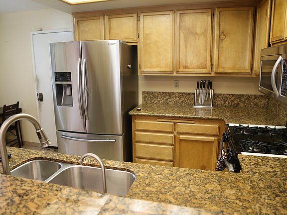 Kitchen and Breakfast Nook