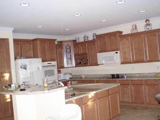 2nd image of 15002 W Windsor Ave