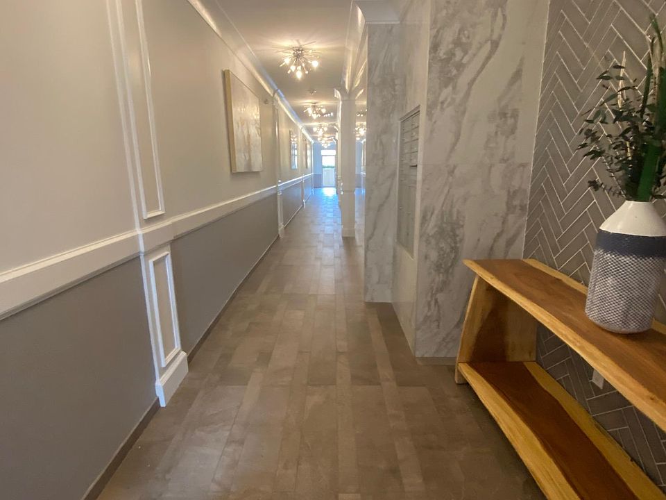 1st image of 425 New York Ave