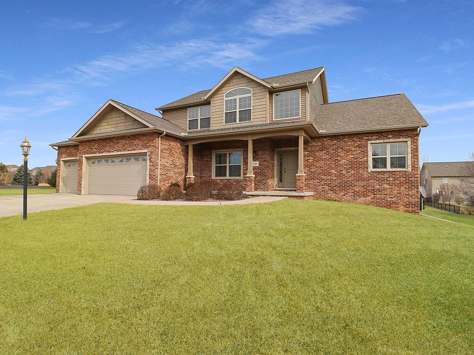 1st image of 10908 N Saddlehorn Ct