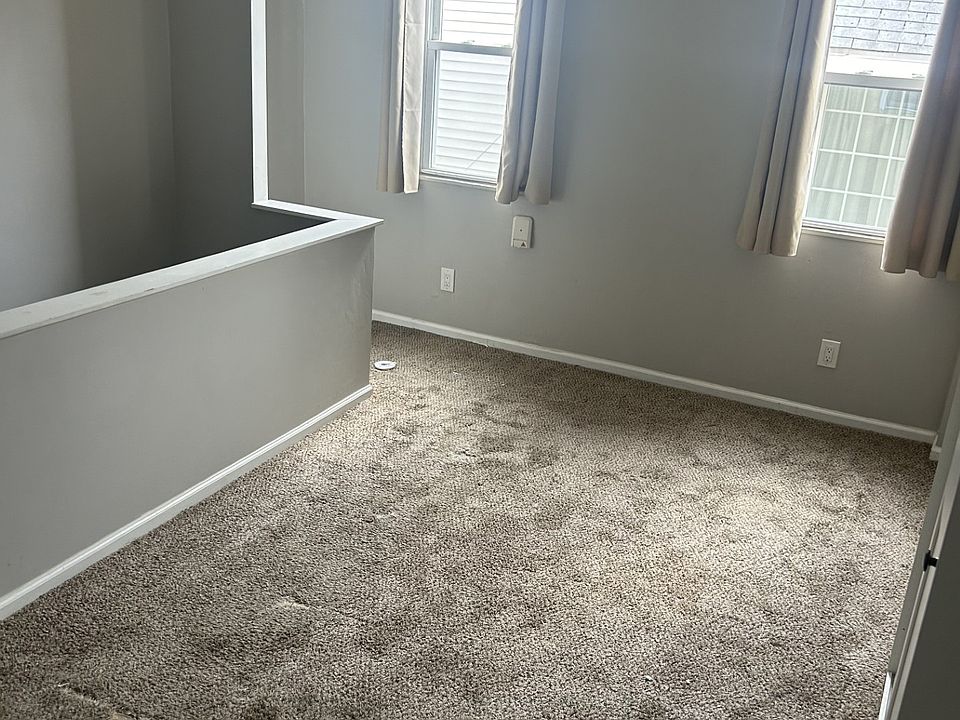 2nd image of 154 Emily St
